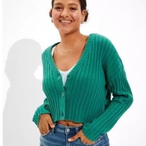 American eagle oversized Green Cropped Boxy Button-up Cardigan Size Small